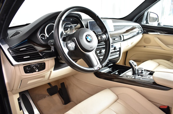 BMW X5 M50d 7
