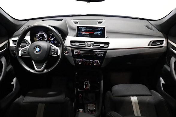 BMW X1 18i sDrive 7