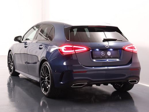 MERCEDES-BENZ A 180 Night Star AMG Line 4