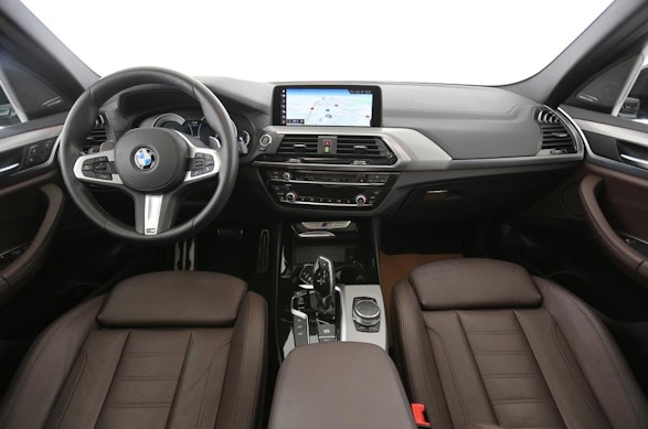BMW X3 M40i 6