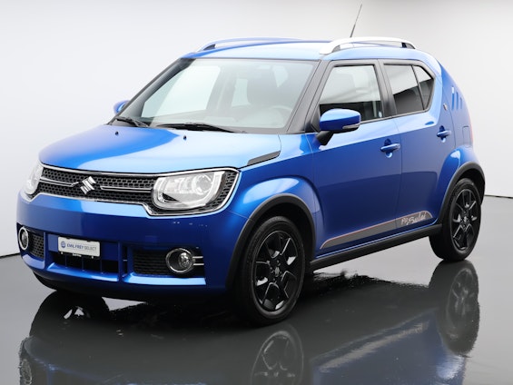 First vehicle image