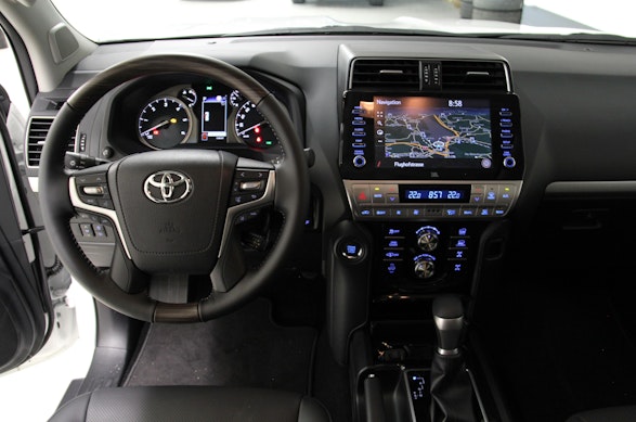 Toyota Land Cruiser 6