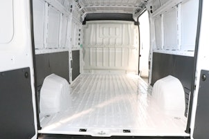 Vehicle image OPEL Movano Kaw. 3.5 t  L3 H2 75kWh Enjoy Heavy