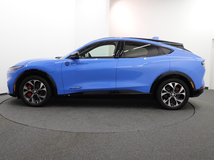 Vehicle image FORD MUSTANG MACH-E