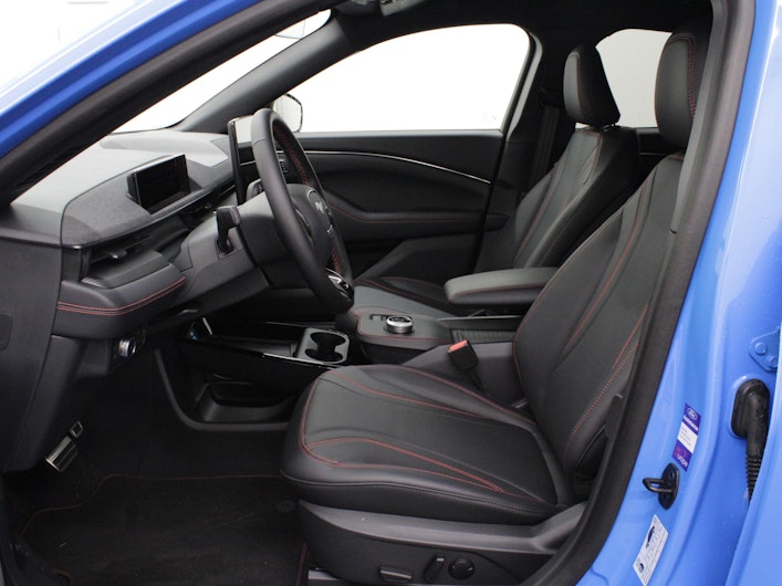 Vehicle image FORD MUSTANG MACH-E