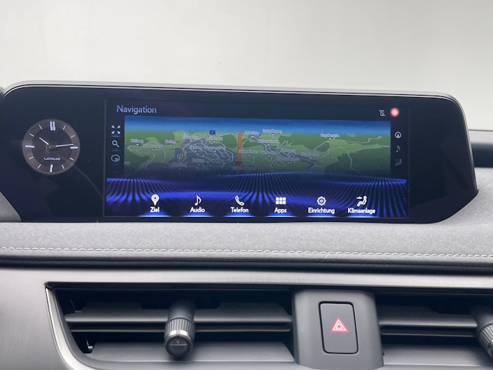 Vehicle image LEXUS UX