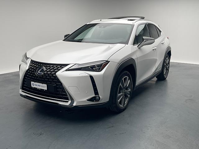 LEXUS UX 300e Excellence: Jetzt Probefahrt buchen!