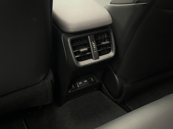 Vehicle image LEXUS UX