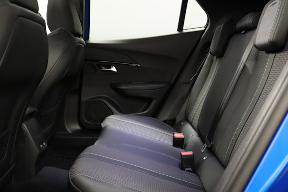PEUGEOT 2008 1.2 PureTech 130 GT 6
