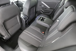 Vehicle image OPEL Astra 1.6 T PHEV 180 Swiss Premium