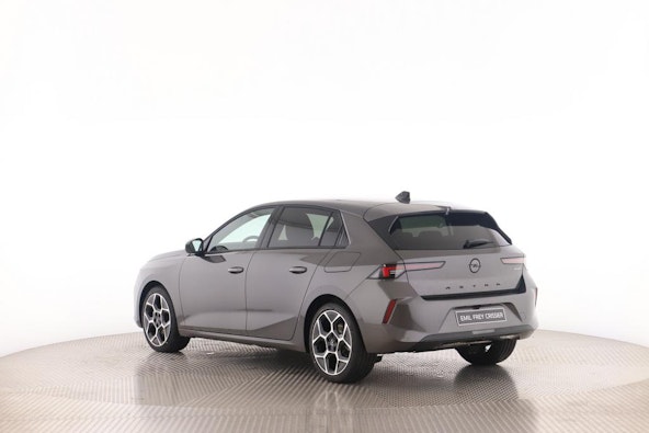 Vehicle image 4 Vehicle image 4