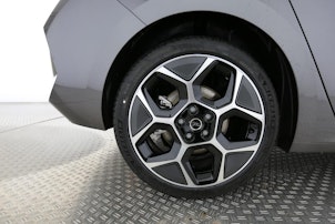 Vehicle image OPEL Astra 1.6 T PHEV 180 Swiss Premium