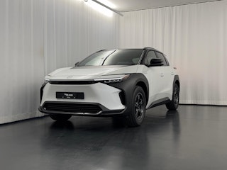 Vehicle image TOYOTA BZ4X 0 Vehicle image TOYOTA BZ4X 0