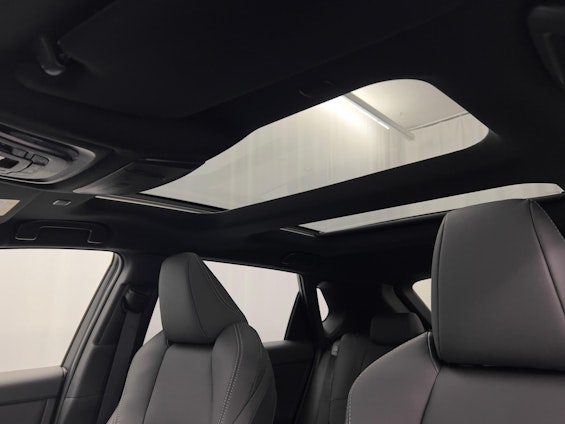 Vehicle image 3 Vehicle image 3