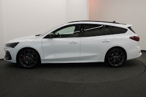 Vehicle image FORD Focus Station Wagon 2.3 EcoB ST X