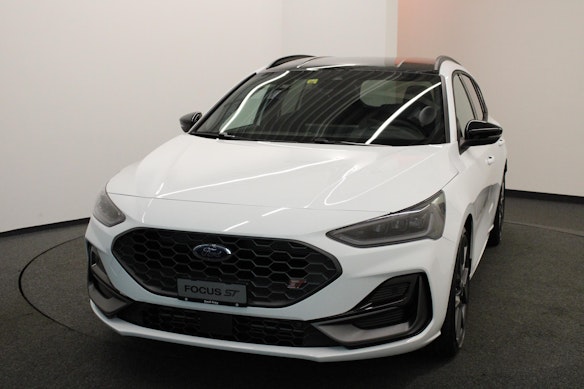 FORD Focus Station Wagon 2.3 EcoB ST X 0 FORD Focus Station Wagon 2.3 EcoB ST X 0