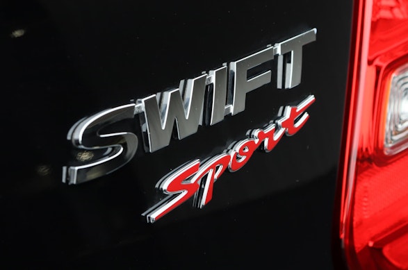 Suzuki Swift 17