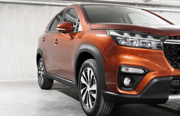 SUZUKI S-Cross 1.5 Compact Top Hybrid 4x4 10