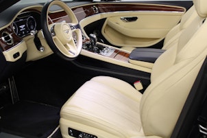 Vehicle image BENTLEY Continental GTC 6.0 W12