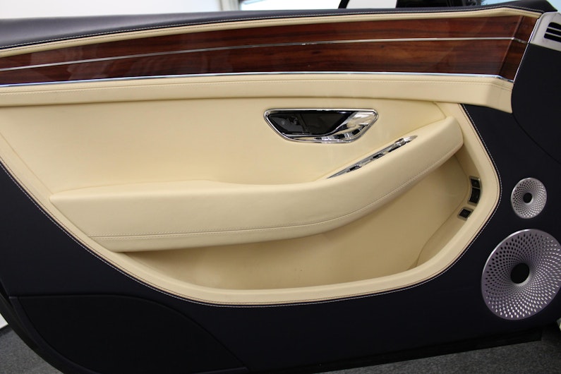 Vehicle image BENTLEY CONTINENTAL