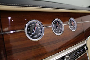 Vehicle image BENTLEY Continental GTC 6.0 W12