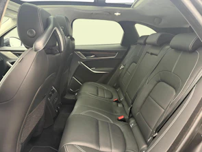 image du véhicule JAGUAR F-Pace 2.0 P400e R-Dynamic SE AWD