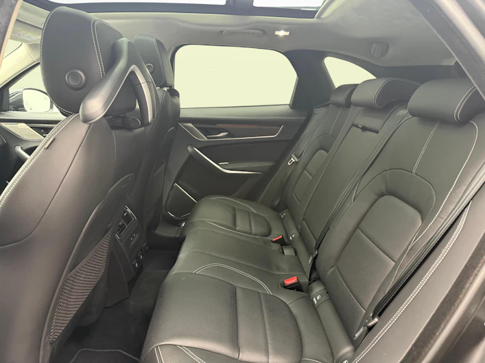 image du véhicule JAGUAR F-PACE