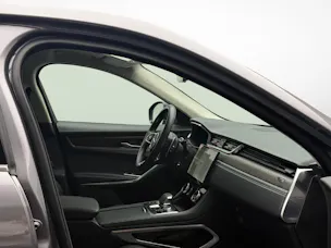 Jaguar F-Pace 2.0 P400e R-Dynamic SE AWD