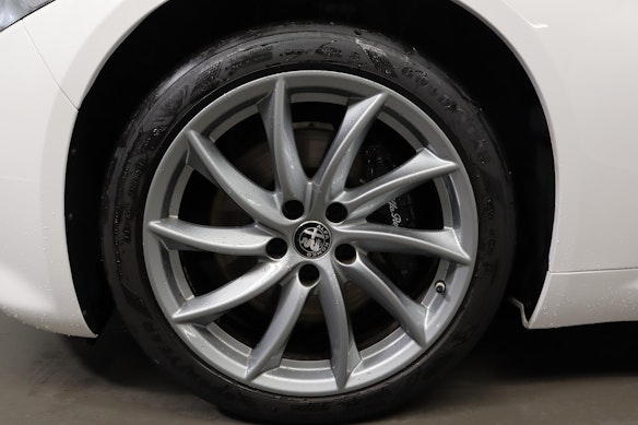 ALFA ROMEO Giulia 2.0 Q4 Veloce 10