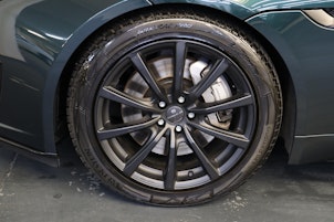 Vehicle image JAGUAR F-Type Coupé 3.0 V6 R-Dynamic