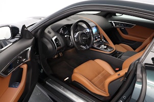 Vehicle image JAGUAR F-Type Coupé 3.0 V6 R-Dynamic