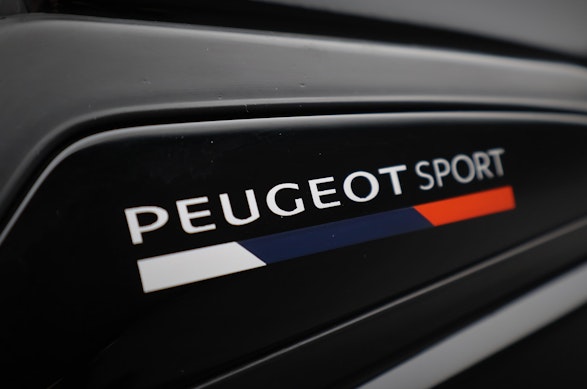 PEUGEOT 208 1.6 Turbo GTi 30th 14
