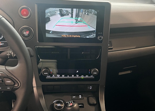 Vehicle image 8 Vehicle image 8