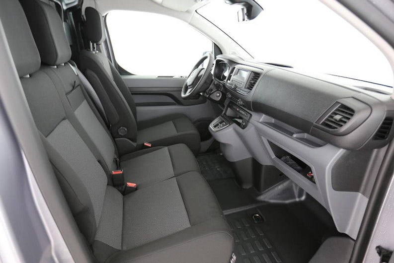 Vehicle image OPEL VIVARO