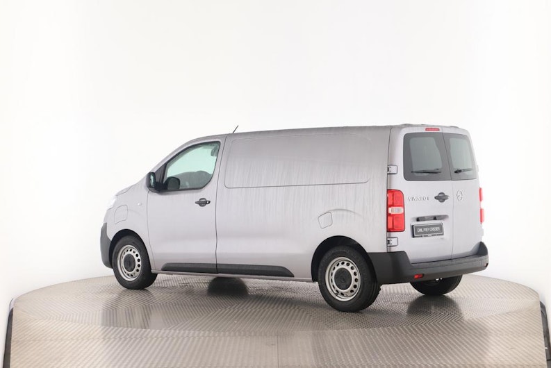 Vehicle image OPEL VIVARO