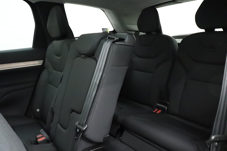 Vehicle image VOLVO EX 90