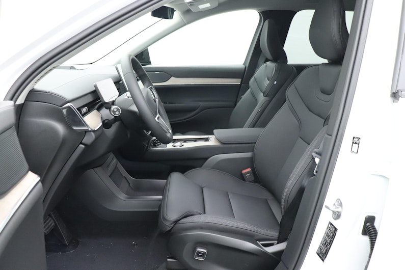 Vehicle image VOLVO EX 90