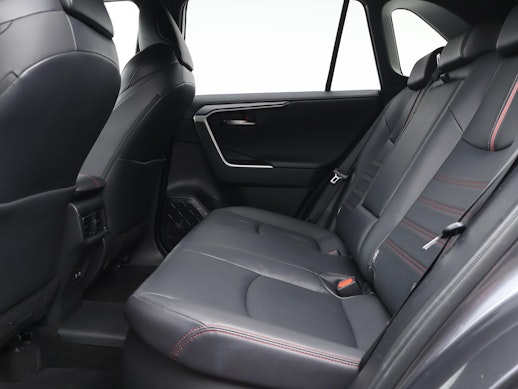 TOYOTA RAV4 2.5 Plug-In-Hybrid Platinum 3