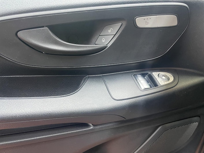 Vehicle image MERCEDES-BENZ VITO