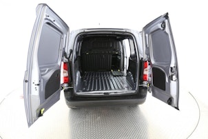 Vehicle image FIAT E-Doblo Kaw. L1 50 kWh Launch Edition