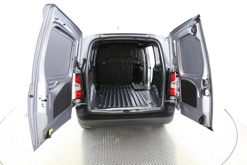 Vehicle image FIAT DOBLO