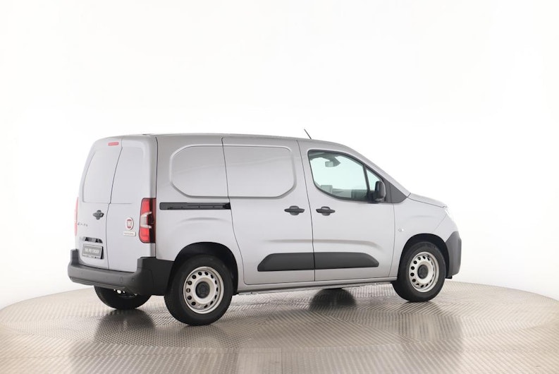 Vehicle image FIAT DOBLO