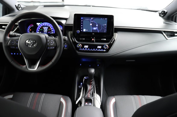 TOYOTA Corolla Touring Sports 2.0 HSD GR-S 8