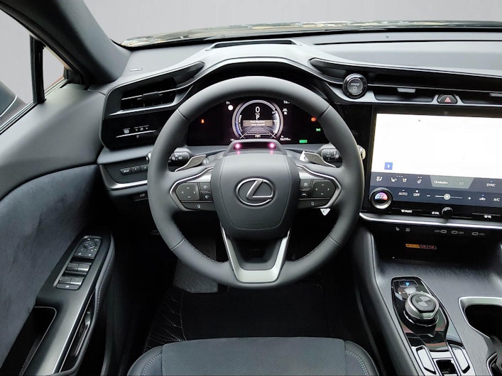 Vehicle image LEXUS RZ