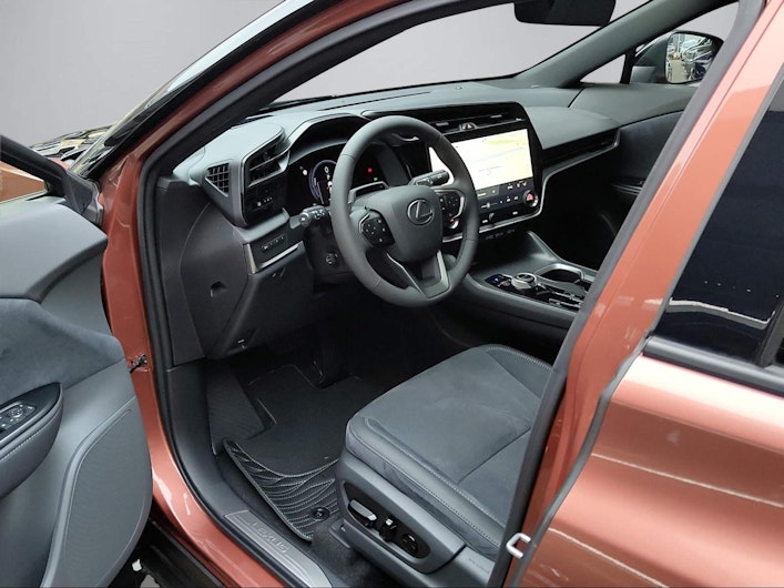 Vehicle image LEXUS RZ