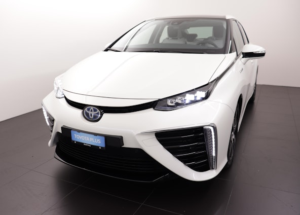 First vehicle image First vehicle image