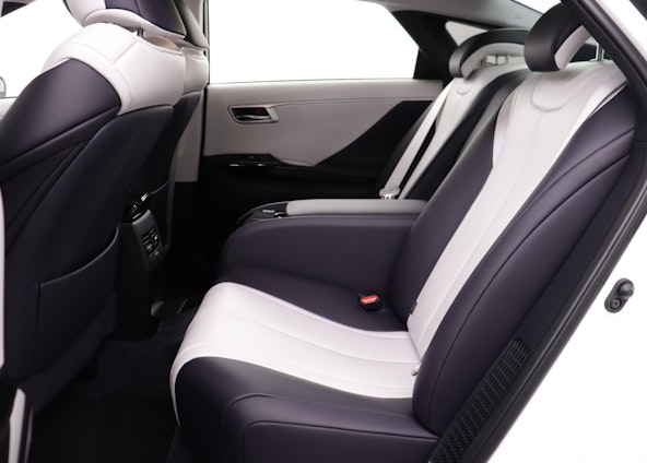 Vehicle image 7 Vehicle image 7