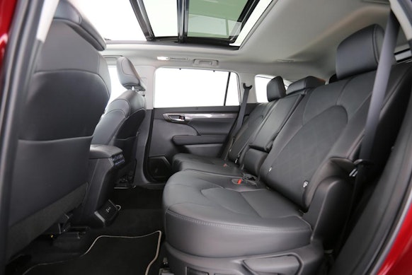 TOYOTA Highlander 2.5 HSD Premium 4
