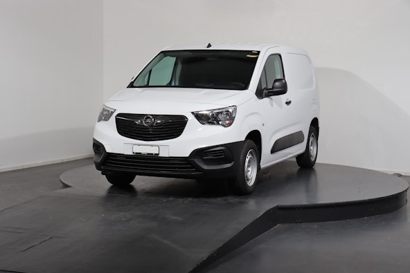 First vehicle image
