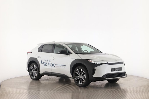 TOYOTA bZ4X 6.6 kw OBC Premium AWD 23